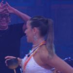 BBB 25: Vinícius invade festa de Renata com música provocativa após desafio