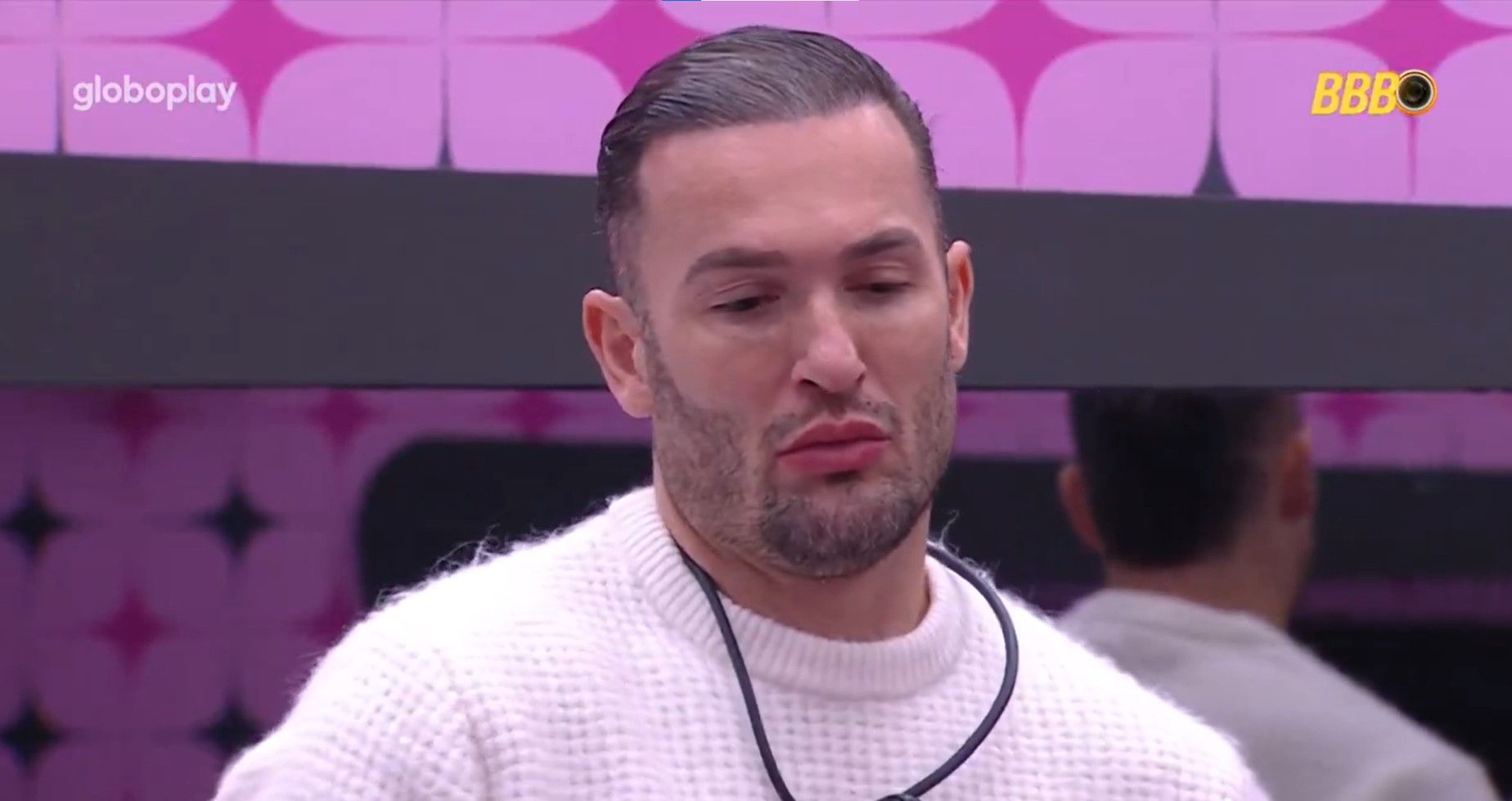 BBB 25: Botão da Desistência acende com Diego Hypolito sozinho na sala