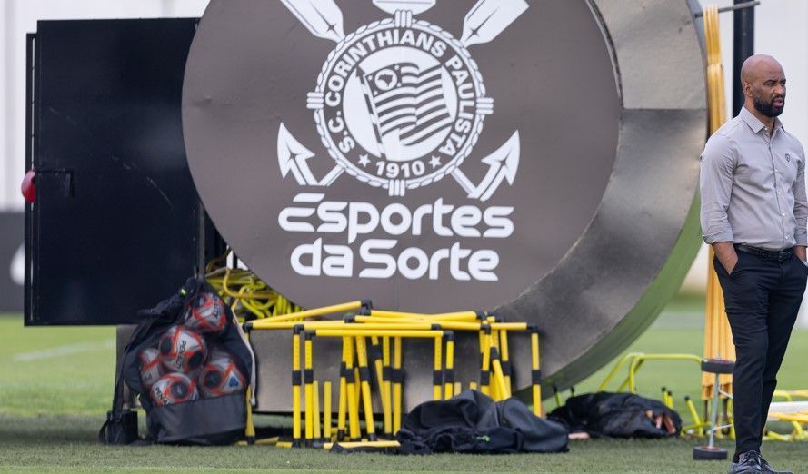 Corinthians: diretoria define plano para janela de transferências de julho