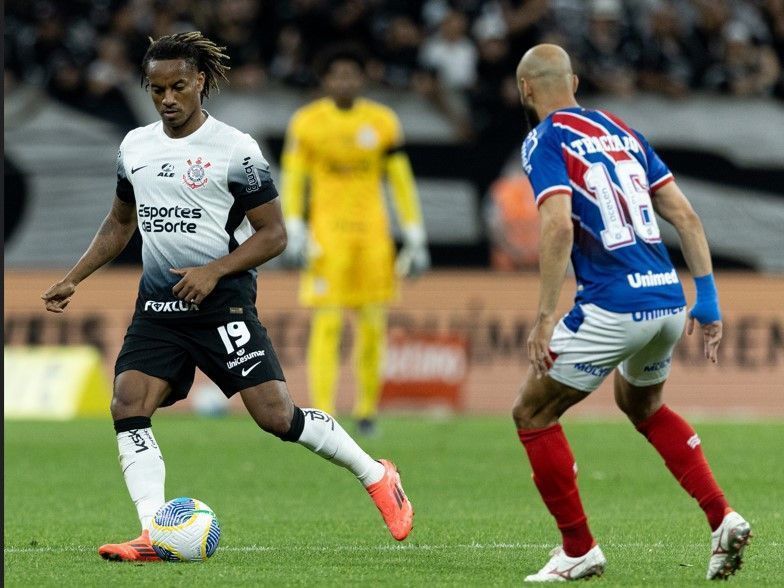 Embalados por títulos estaduais, Bahia e Corinthians abrem campanha no Brasileirão