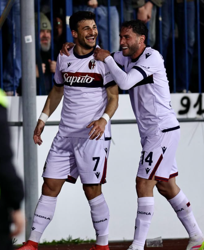 Bologna vence Empoli e abre vantagem na semifinal da Copa da Itália
