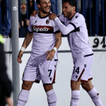 Bologna vence Empoli e abre vantagem na semifinal da Copa da Itália