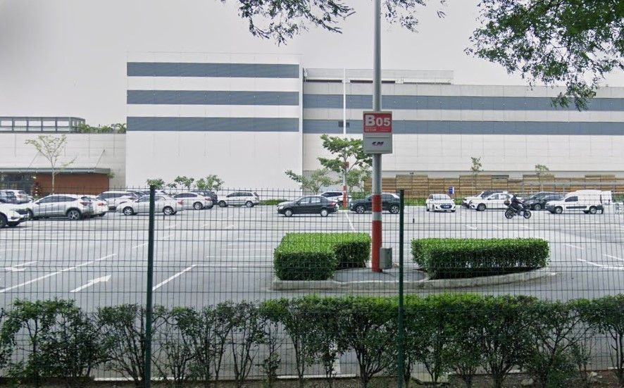 Tentativa de assalto em estacionamento de shopping em SP termina em tiros