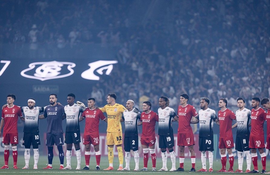 Técnico do Corinthians explica utilização de Giovane contra o Huracán-ARG