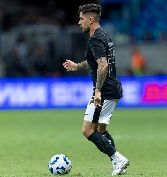Técnico do Corinthians estabelece condição para escalar Igor Coronado