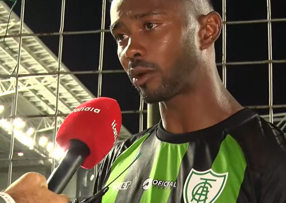 Após vitória, titular do América 'aponta o caminho' para o acesso à Série A