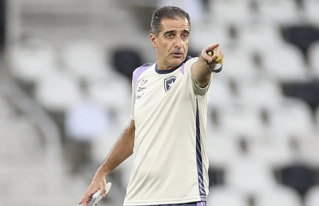 Escalação do Botafogo: Paiva pode escalar time mais ofensivo contra o Carabobo