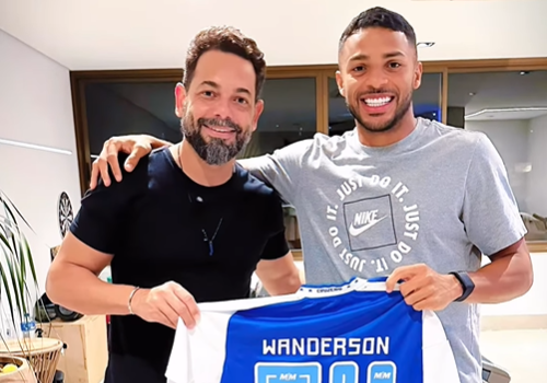 Wanderson, do Cruzeiro, escolhe mansão milionária para morar; veja imagens