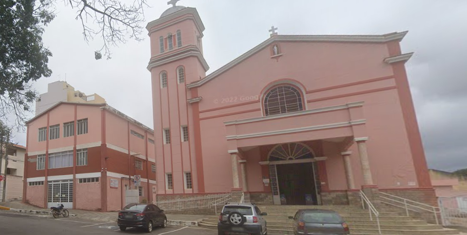 Domingo de Páscoa: Fiéis do Sul de Minas relembram a ressurreição de Jesus Cristo