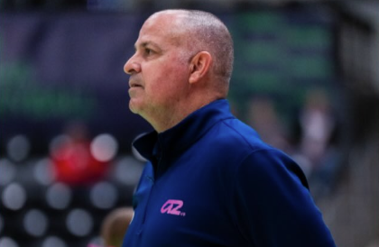Ex-técnico do Praia Clube ganha prêmio individual em liga de vôlei dos EUA