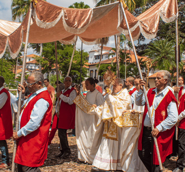 Mariana organiza celebrações da Semana Santa 2025