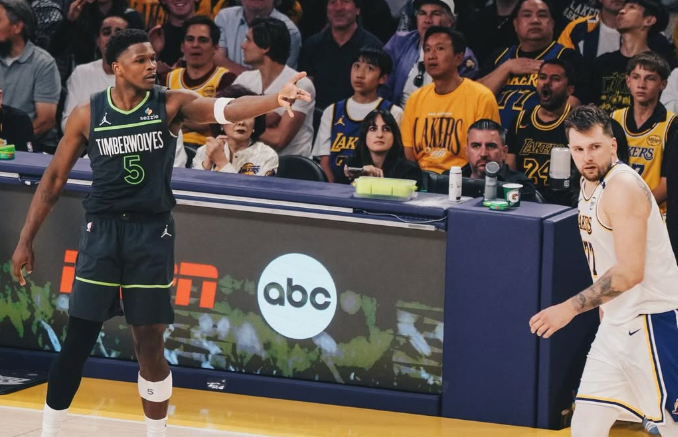 Timberwolves vencem Lakers e saem na frente nos playoffs da NBA