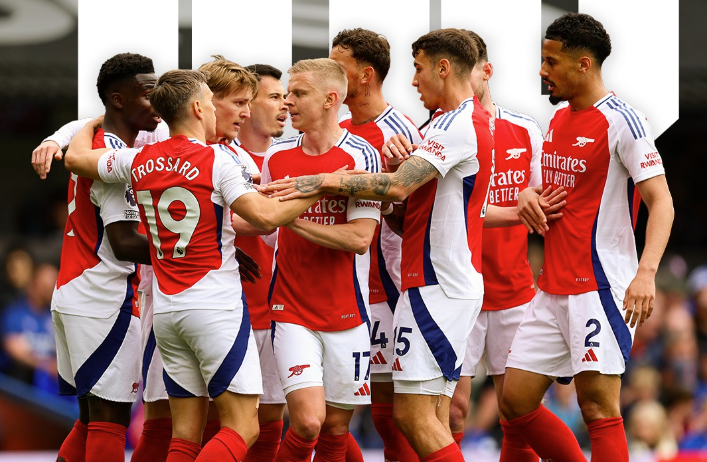 Arsenal goleia Ipswich Town e segue na briga pelo título da Premier League