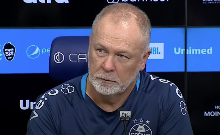 Mano Menezes reforça necessidade de equilíbrio no Grêmio e faz alerta sobre defesa