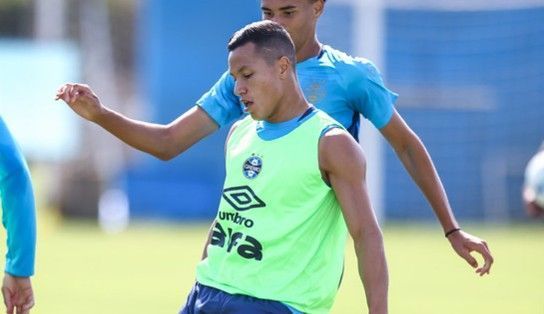 Marlon opina sobre o trabalho do técnico Mano Menezes no Grêmio