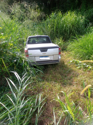 Polícia recupera veículos furtados de lava-jato em Varginha