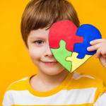 Segunda edição da Caminhada de Conscientização do Autismo acontece neste sábado (26) em Congonhas
