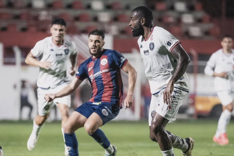 Com gol de ex-Cruzeiro, Itabirito busca empate contra o Cianorte pela Série D