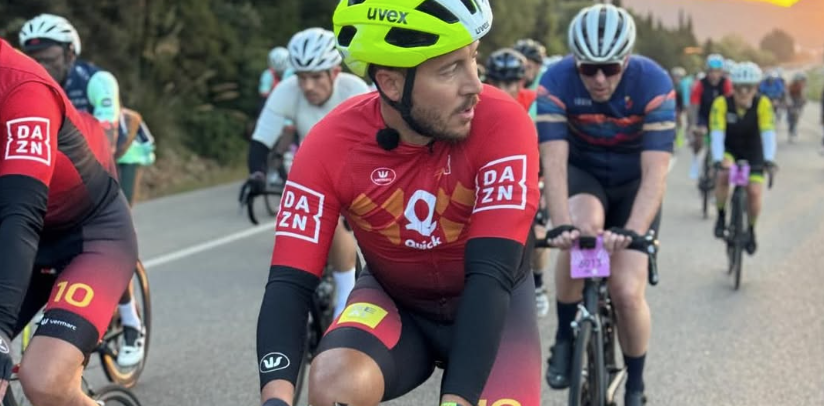 Ídolo do Chelsea completa prova de 167km de ciclismo e desabafa: ‘Preciso emagrecer’