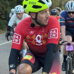 Ídolo do Chelsea completa prova de 167km de ciclismo e desabafa: ‘Preciso emagrecer’