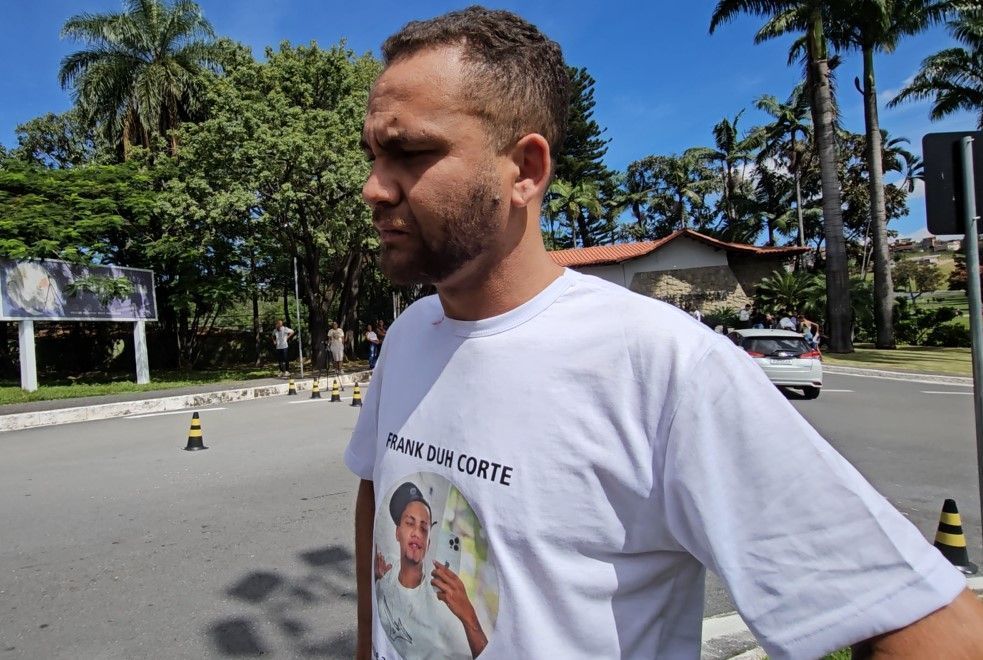 Barbeiro morto a tiros no Barreiro, em BH, era 'padrasto' da filha do suposto assassino