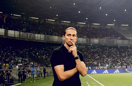 Após revés no Mineirão, Filipe Luís reconhece mérito do Cruzeiro em vitória sobre o Flamengo