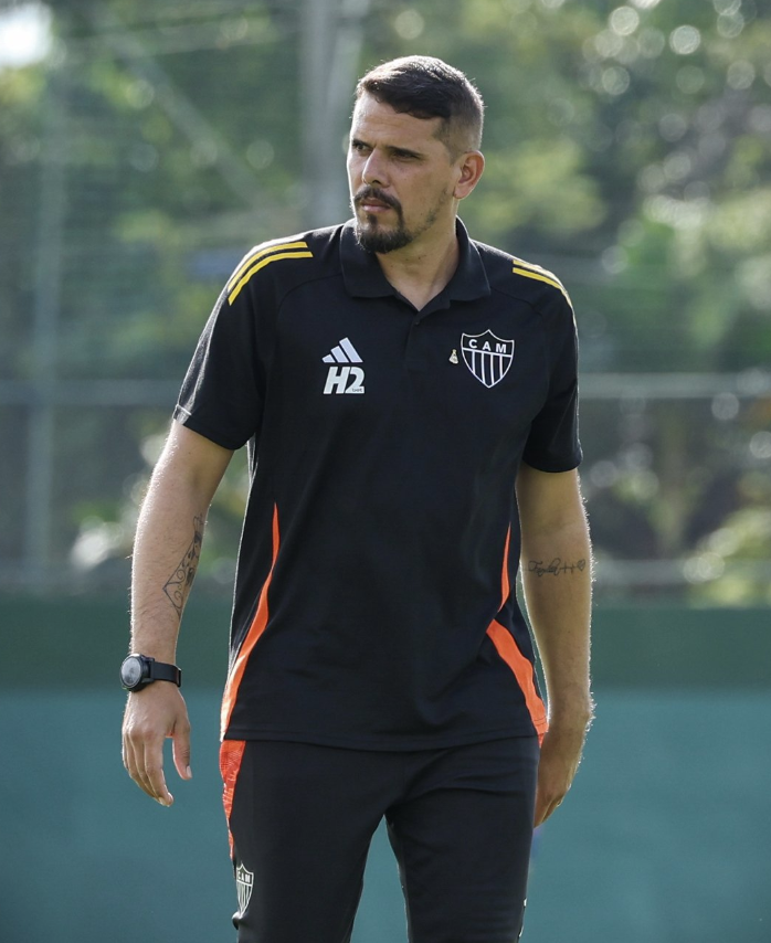 Atlético demite treinador da equipe feminina após três rodadas da Série A2