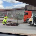 Grave acidente mata motociclista e causa congestionamento na Fernão Dias, na Grande BH