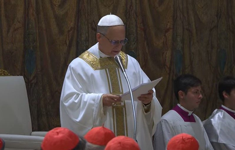 Veja imagens da primeira missa do papa Leão XIV como pontífice