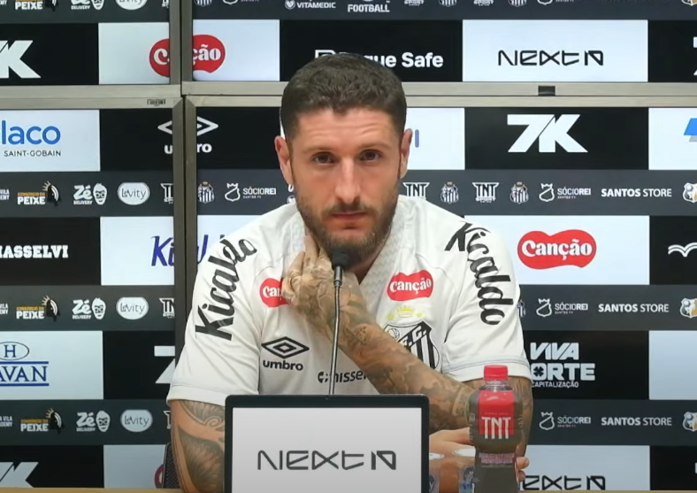 Zé Rafael detalha negociação com o Santos e comenta possível reencontro com Palmeiras
