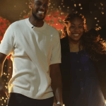 Medalhista olímpica pelo Brasil no vôlei anuncia noivado e companheiras reagem