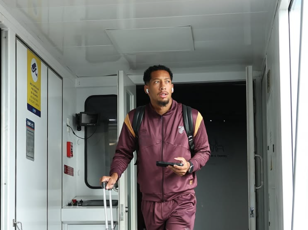 Ônibus quebra, e jogadores do Athletico-PR vão de táxi para o estádio