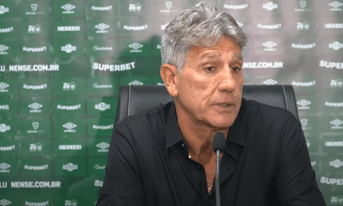 Ao ser perguntado sobre a falta de desempenho, Renato Gaúcho questionou: "Quem está jogando um futebol maravilhoso no Brasil?"