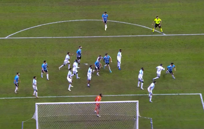 Após polêmica, Grêmio vai à CBF e leva lista de reclamações contra arbitragem