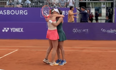 Timea Babos e Luisa Stefani celebram título na França