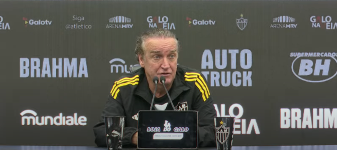 Cuca, técnico do Atlético
