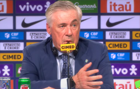 Fotos de Carlo Ancelotti em sua primeira entrevista à frente da Seleção Brasileira