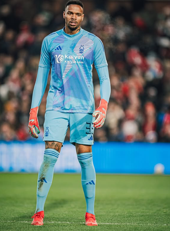 Ex-Corinthians, Carlos Miguel celebra temporada pelo Nottingham Forest-ING