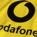 Na Alemanha, empresa muda de cor em camisa para evitar ligação com rival