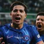 De virada, Chelsea goleia o Betis e conquista título inédito da Conference League