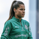 Cortada da Seleção Brasileira Feminina, Lais Estevam passa por cirurgia no joelho