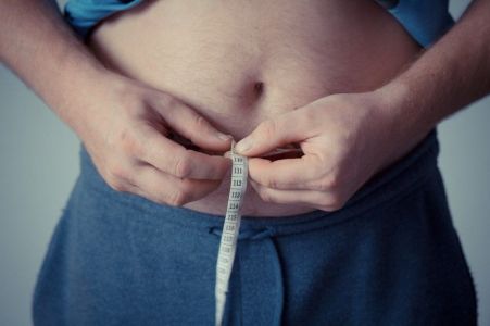 A compreensão e o diagnóstico da obesidade são temas de complexo debate e um dos principais fatores de preocupação relacionados à condição é o acúmulo de gordura abdominal