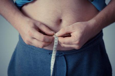 A compreensão e o diagnóstico da obesidade são temas de complexo debate e um dos principais fatores de preocupação relacionados à condição é o acúmulo de gordura abdominal