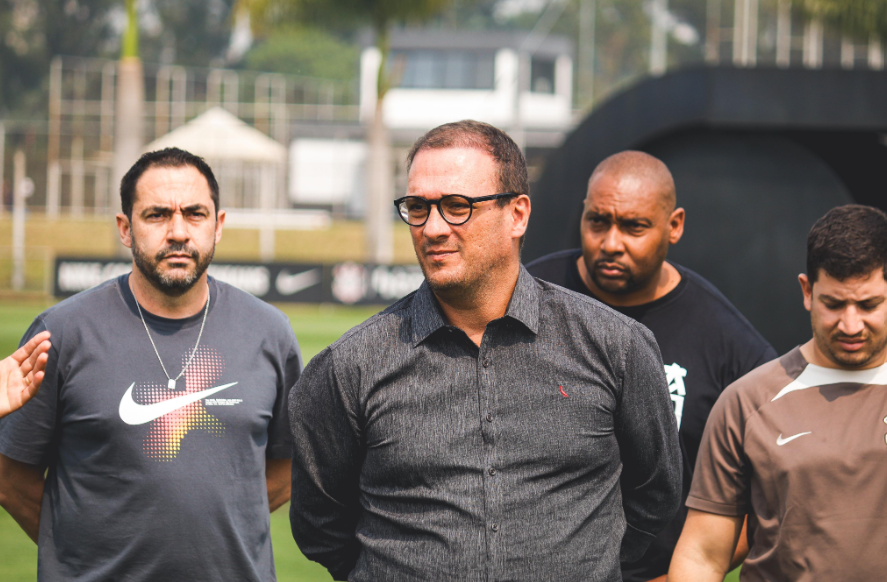 E a base? Veja como se encontra o departamento após mudança de diretoria no Corinthians