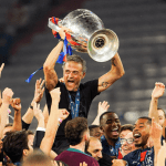 Luis Enrique destaca união do PSG e se emociona ao falar da filha após título