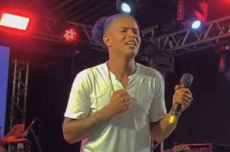Lucca Makezi foi sepultado na câmara de vereadores de Itacaré na manhã do domingo (1)