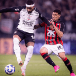 Memphis manda recado para torcida em meio à má fase do Corinthians