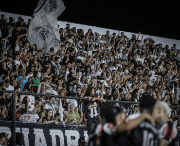Torcida do Athletic na Arena Sicredi