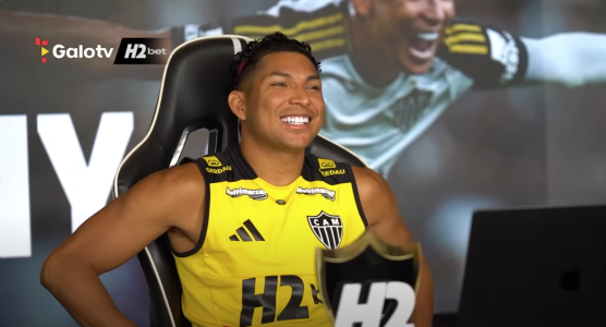 Rony em entrevista à GaloTV