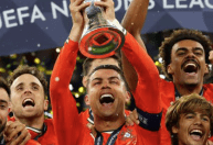 Cristiano Ronaldo, de Portugal, se torna o mais velho a vencer a Nations League